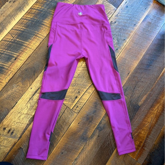 Body Glove Purple and Black Leggings - Picture 4 of 4